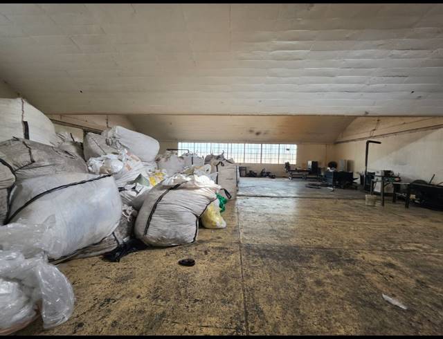 800M² WAREHOUSE TO LET IN INDUSTRIA WEST